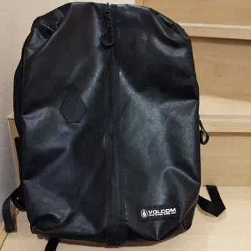 VOLCOM 블랙 백팩