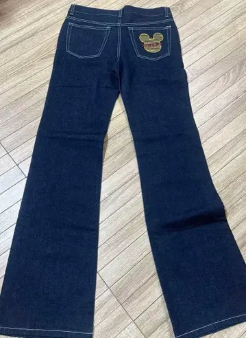 빈티지 미키마우스 자수 스트레이트 데님