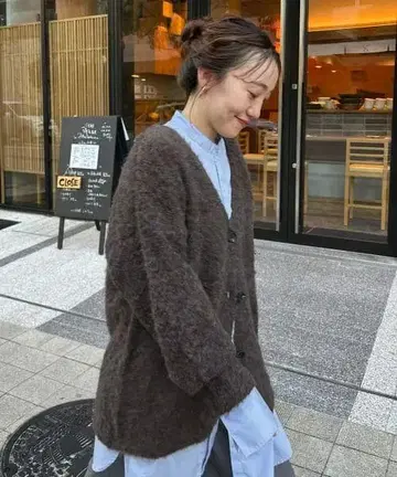 KBF 샤기 BIG 니트 가디건 상의