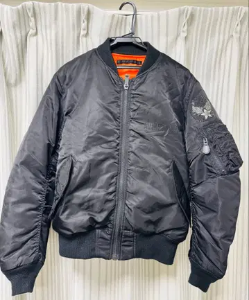 [ 새상품급 ] AVIREX 아비렉스 큐빅 MA-1 자켓