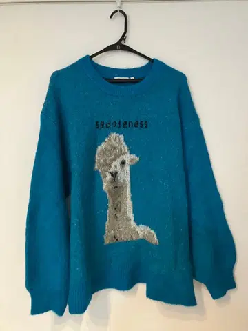 알파카 자수 파란색 스웨터 L 사이즈