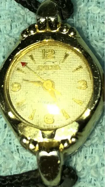 ENICAR 골드 수동 와인딩 시계