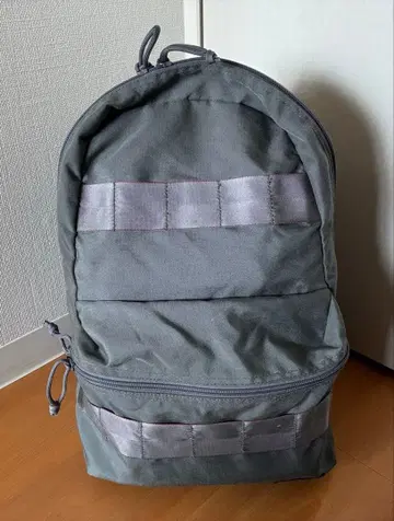 브리핑 백팩 그레이