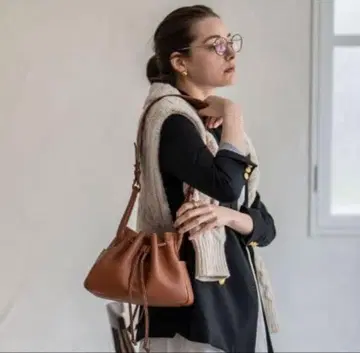 [ 새상품급 ] HAYNI 브라운 카멜 가죽 핸드백 2way