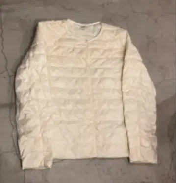 유니클로 울트라 라이트 다운 사이즈 L