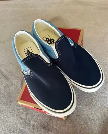 미사용 새상품 VANS 슬립온 27cm 박스 있음 USA 기획