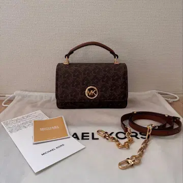 MICHAEL KORS 브라운 숄더백
