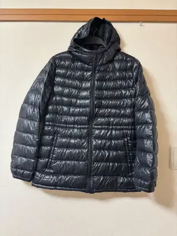 유니클로 울트라 라이트 다운 자켓 블랙 L