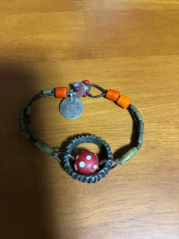 HENRY CUIR 도트 무늬 빨간색 비즈 팔찌