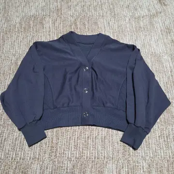 아무우 Akane 숏 기장 가디건 38