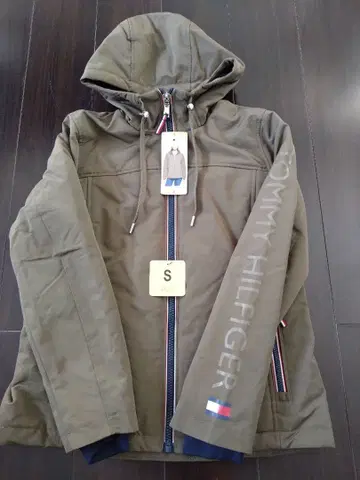 미사용 새상품 타미힐피거 소프트쉘 자켓 카키 S