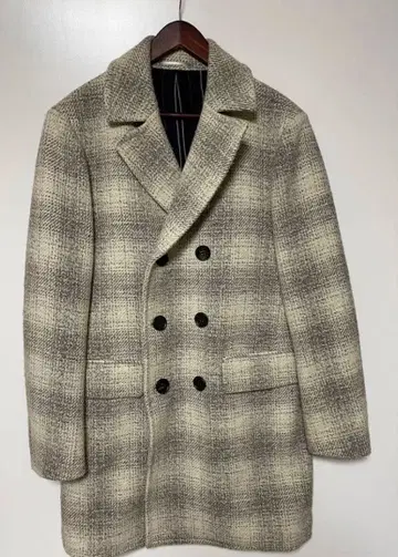 더 스타일리스트 재팬 코트