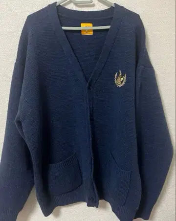 FR2 니트 가디건 원포인트 로고 자수 네이비