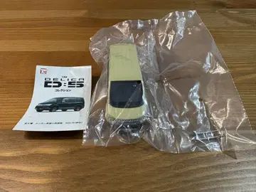 델리카 D:5 1/64 스케일 토이즈 캐빈 미니카