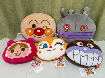 호빵맨 얼굴 모양 쿠션 세트 판매