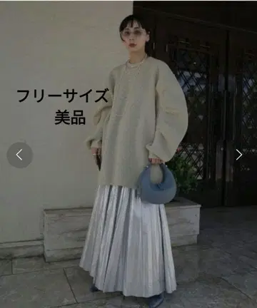 CIRCLE SILHOUETTE KNI 새상품급