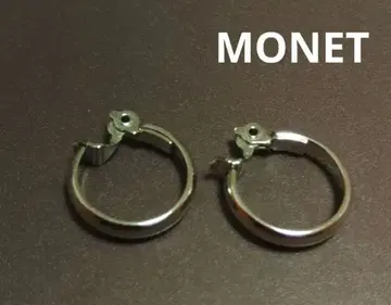 MONET 후프 귀걸이 메탈 소재