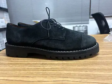 블랙 스웨이드 레이스업 슈즈