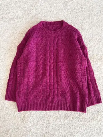 셀렉모카 케이블 짜임 니트 크루넥 스웨터 마젠타 긴팔 F