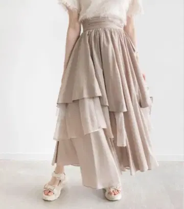 RANDA 비대칭 캉캉 스커트