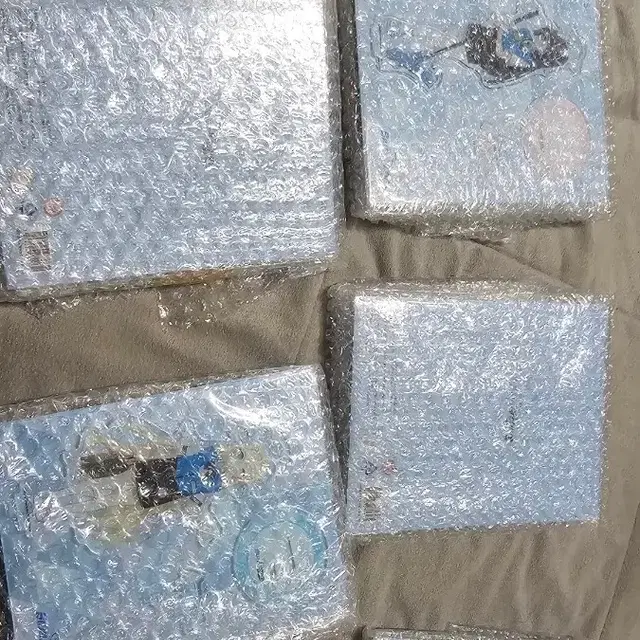 블루아카이브 gs25 래빗소대 아크릴 스탠드 키링 캔뱃지 세트