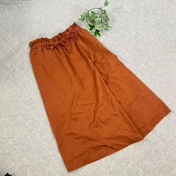 어반 리서치 [ Free ] 새상품급 스커트 유유 무지 심플 내추럴