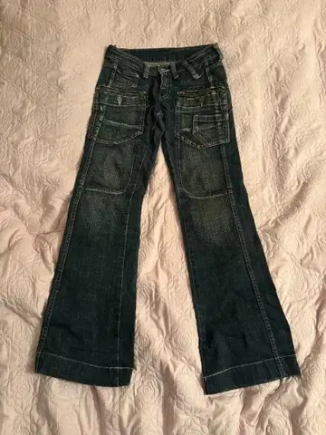 데미지 가공 다크 블루 플레어 데님