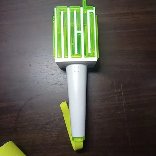 NCT  구응원봉 믐뭔봄 새제품 판매합니다