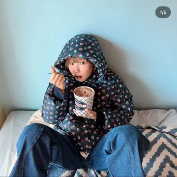 poppy 꽃무늬 다운 자켓 아사기니뇨