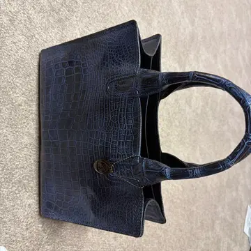 크로커다일 패턴 핸드백