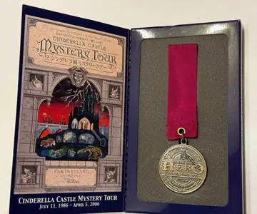 [ 레어 ] 도쿄 디즈니랜드 신데렐라 성 미스터리 투어 메달