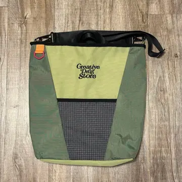 크리에이티브 드럭 스토어 x 베르디 숄더백