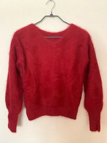 ships 쉽스 울 100% 빨간색 V넥 스웨터