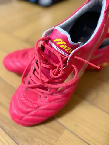 축구 스파이크 모렐리아 26.5cm