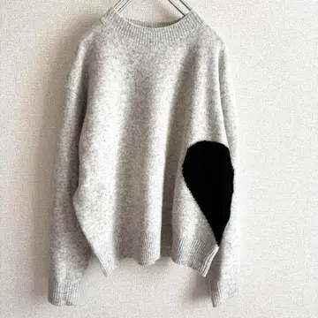 새상품급 ROSIEE 로지 하트 모티브 니트 화이트 그레이 스웨터