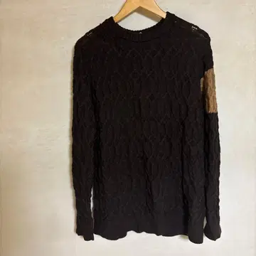 다크 브라운 케이블 니트 스웨터 (베타멘)