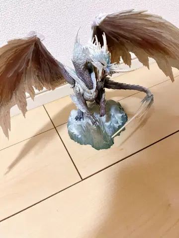 제일복권 A상 몬스터 헌터 아이스본 이카나 피규어