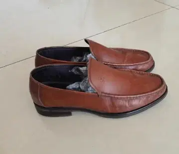 브라운 가죽 로퍼