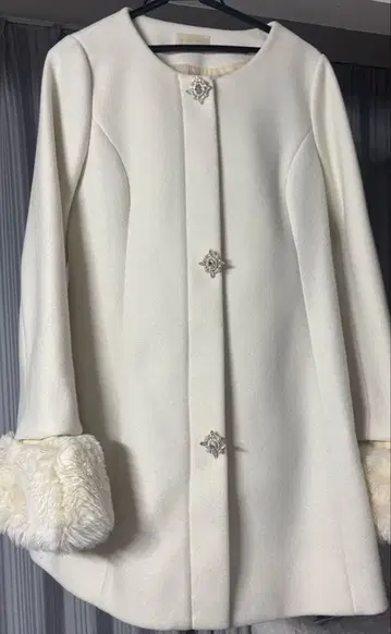 안미르 AnMILLE 코트