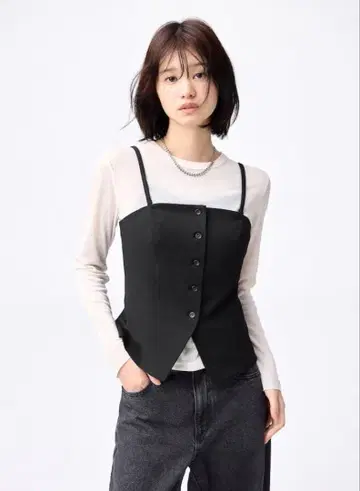 [ 미사용 새상품 ] 인기 완판템! GU 지유 프론트 버튼 뷔스티에 블랙