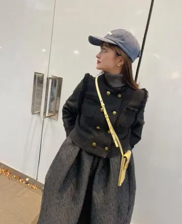 Bibiy. ELISA TWEED JACKET