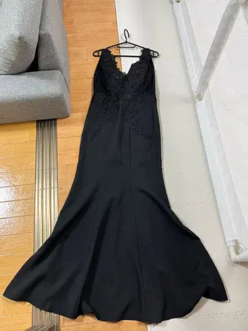 패드 부착 롱 머메이드 드레스