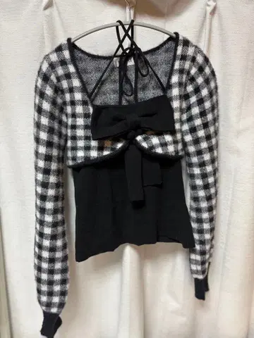 [ BUBBLES ] 리본 니트 앙상블 깅엄