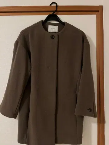 브라운 노카라 자켓 사이즈 38