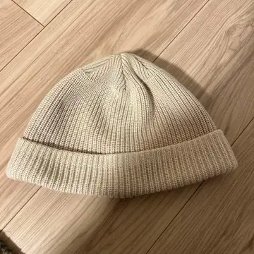 DECHO 베이지 니트 모자