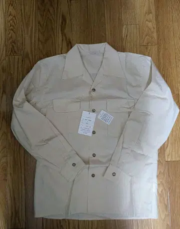 미스터굿맨 긴팔 셔츠 M 사이즈 반값 이하