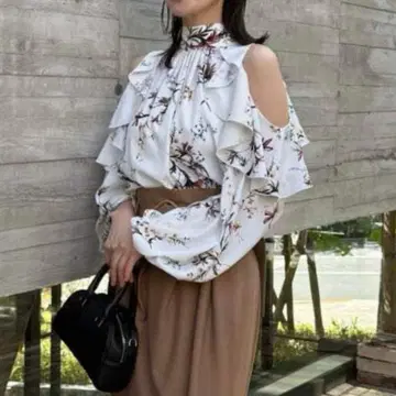 FRAY I.D 프릴 오프숄더 블라우스