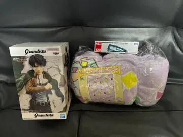 리바이 피규어 & 짱구는 못말려(크레용 신짱) 담요 & 토미카 세트