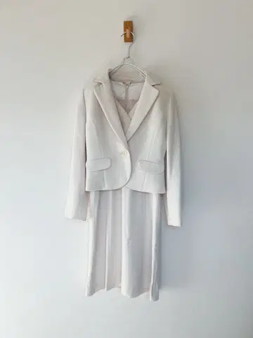 도쿄 이긴 벨 커렌트 원피스 수트 세레모니 9호