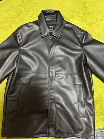 ZARA 블랙 가죽 자켓 S
